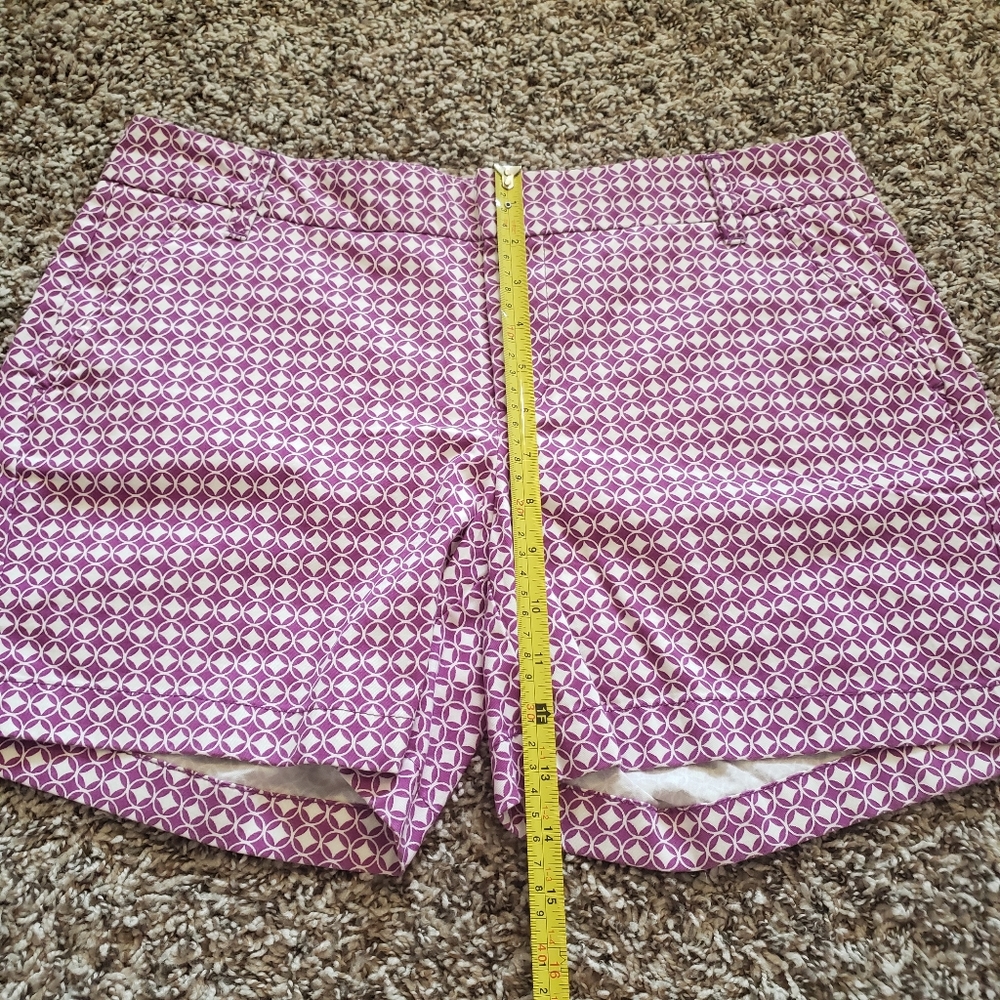 Patterned Shorts Size 8 - Picture 13 of 14